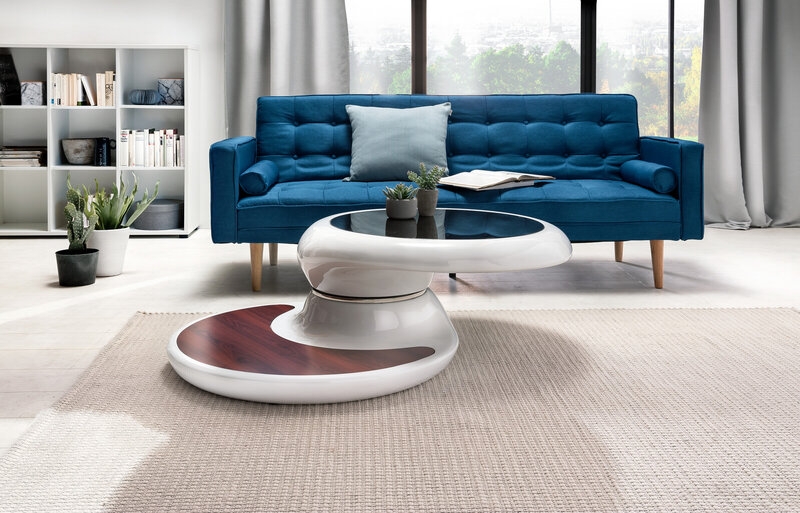 prabangaus dizaino žurnalinis staliukas, juodu stikliniu stalviršiu, baltas su medžio intarpais prabangaus dizaino žurnalinis staliukas, juodu stikliniu stalviršiu, baltas su medžio intarpais