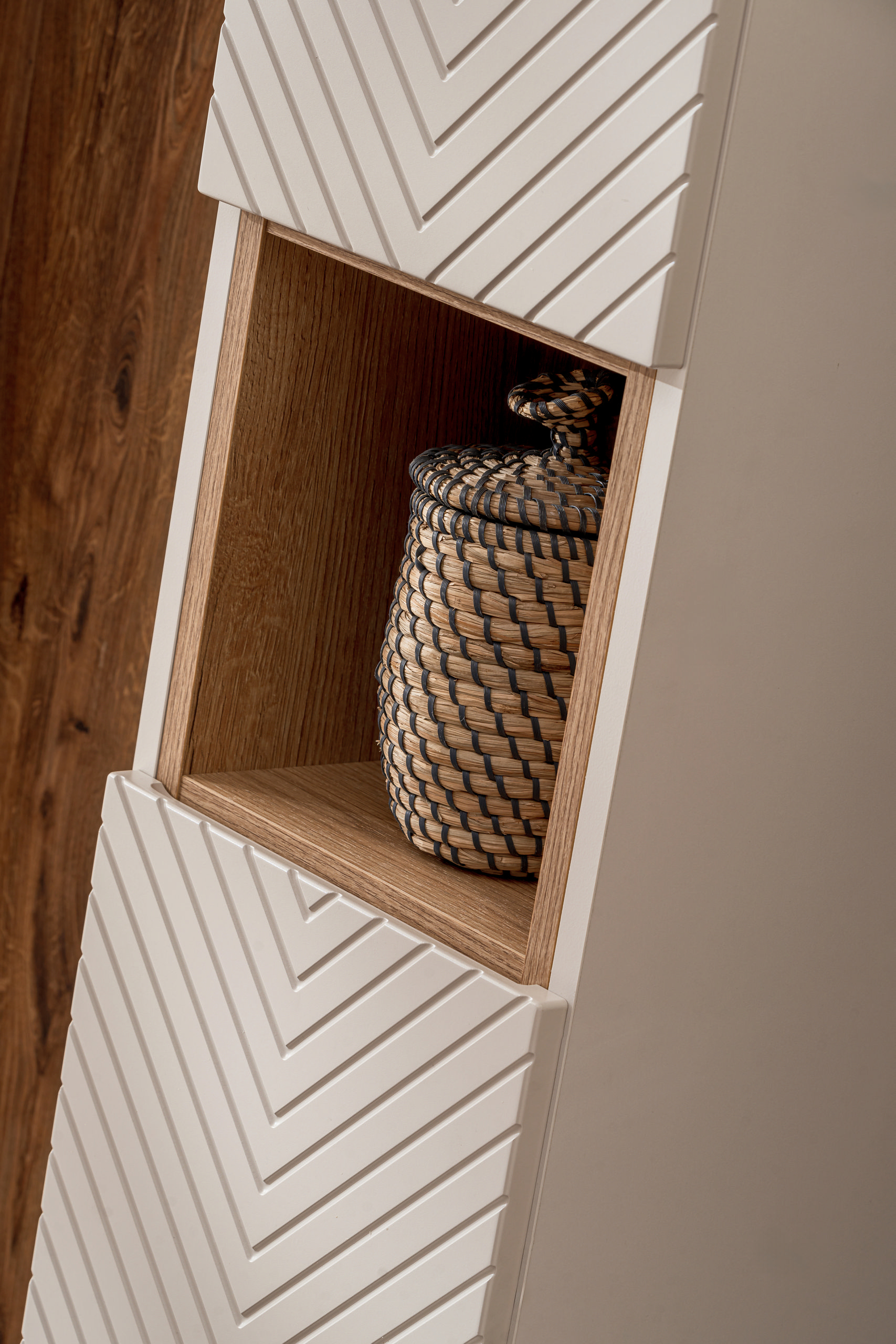 Pakabinama vonios spintelė 800 VIVO CASHMERE