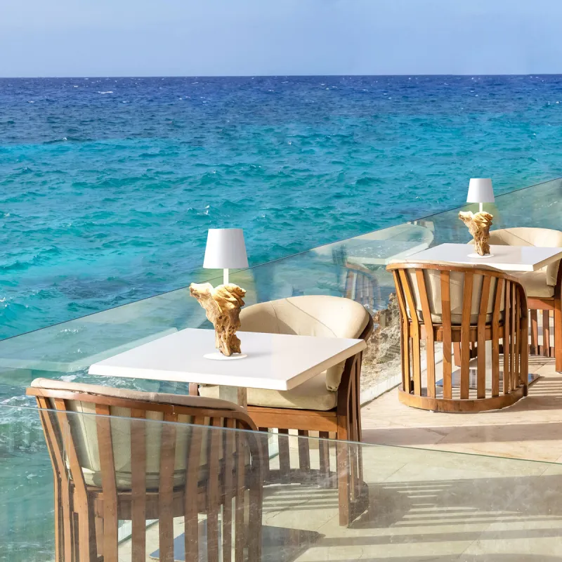 Stalinis bevielis įkraunamas LED šviestuvas SF278, 11x13x29 cm