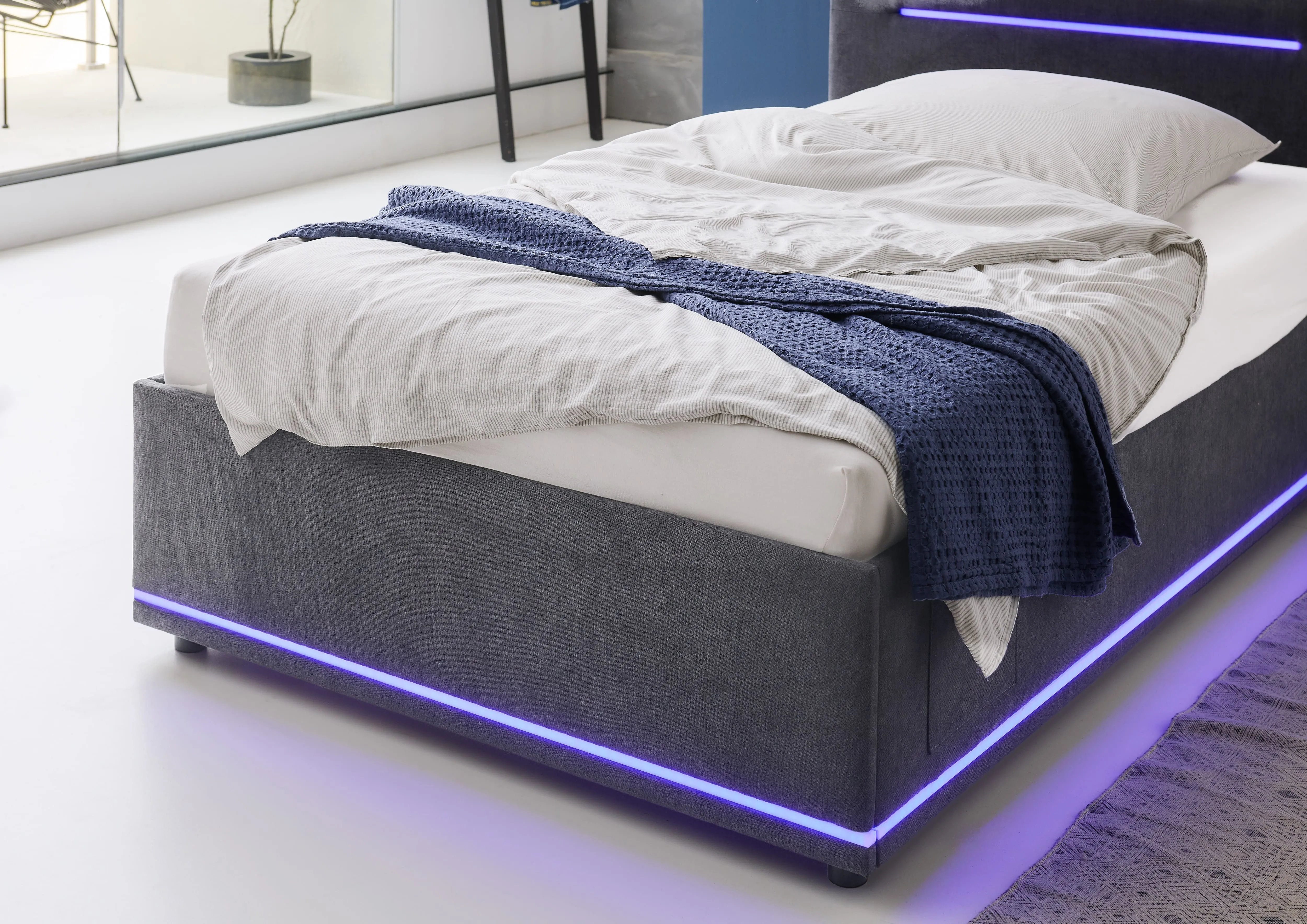 Lova 120 cm CIRCLE su čiužiniu ir LED apšvietimu, grafito, 128x211x90 cm