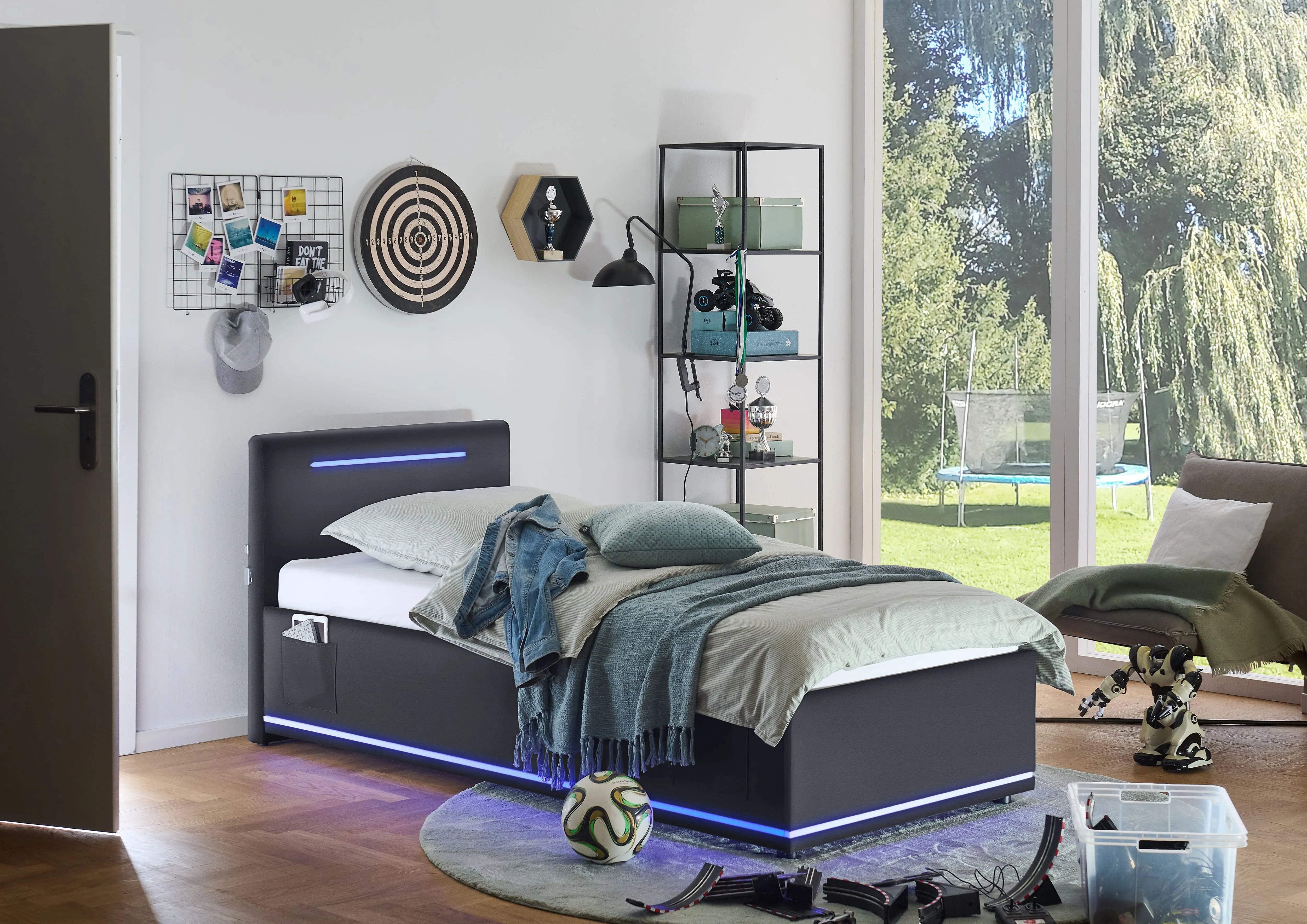 Lova 90 cm CIRCLE su čiužiniu ir LED apšvietimu, juoda, 98x211x90 cm