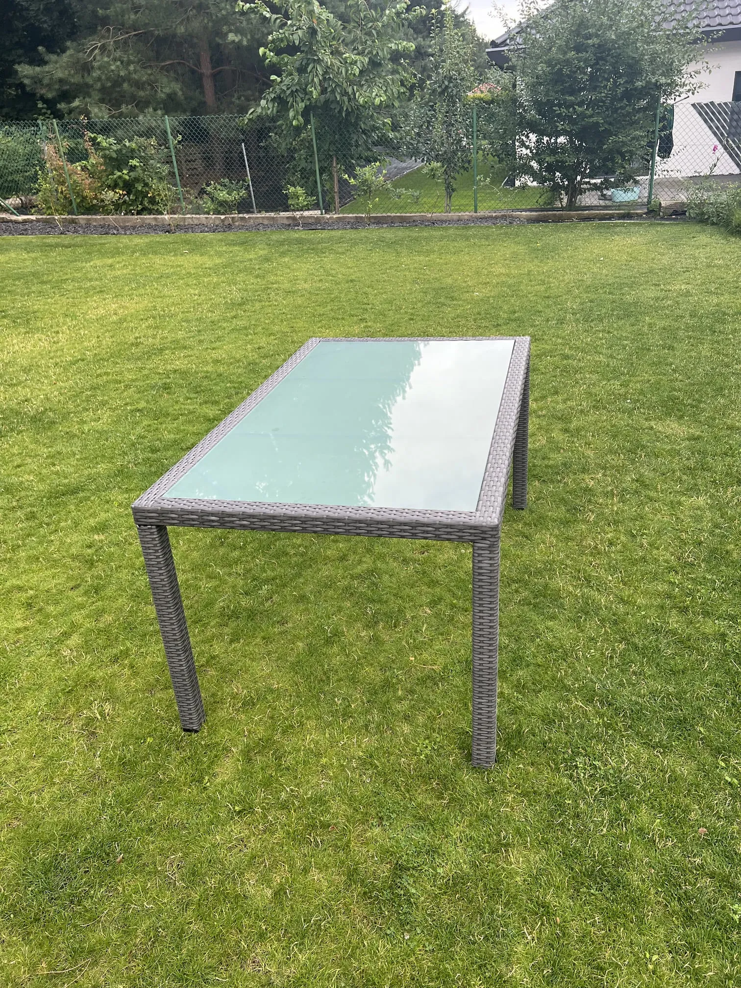 Lauko stalas SD002, pilkas,150x90 cm