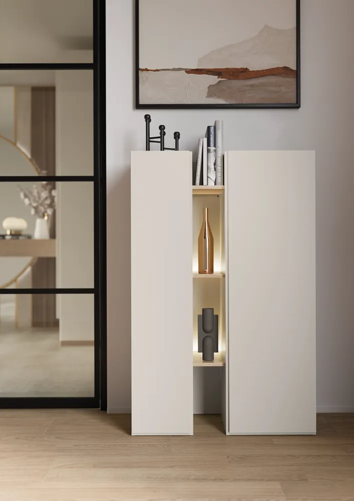 Spintelė su lentynomis ir LED apšvietimu SIGMI, 85x42x132 cm