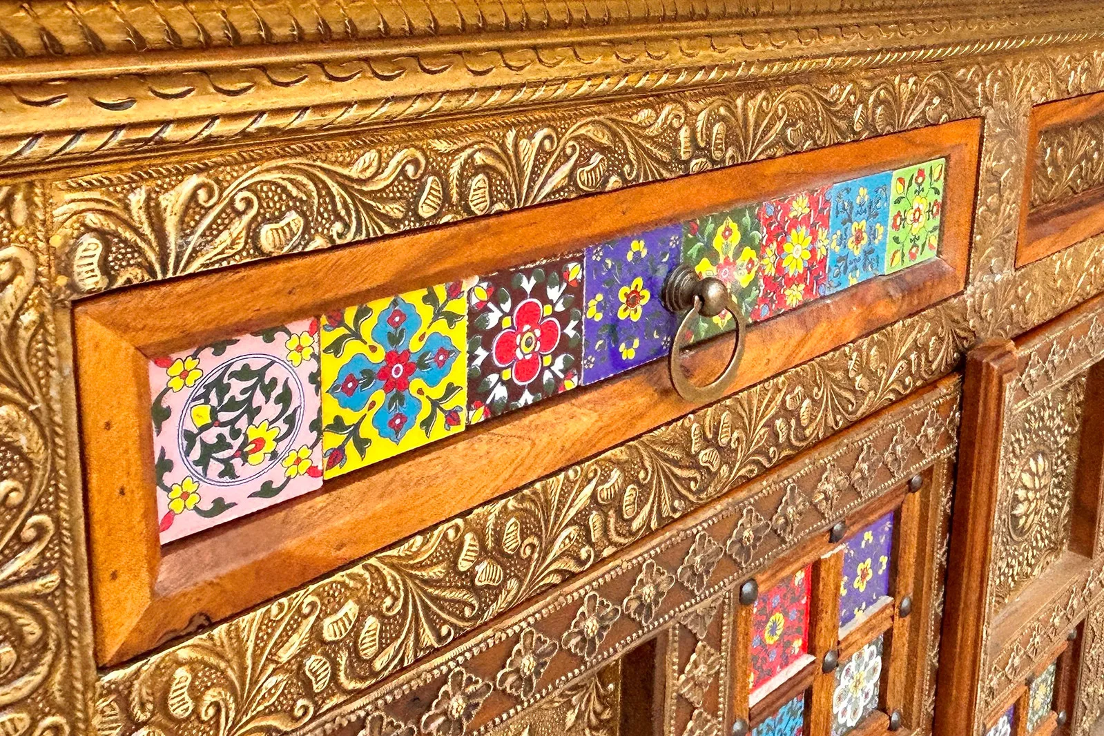 Komoda CHITRU, 155x46x100 cm
