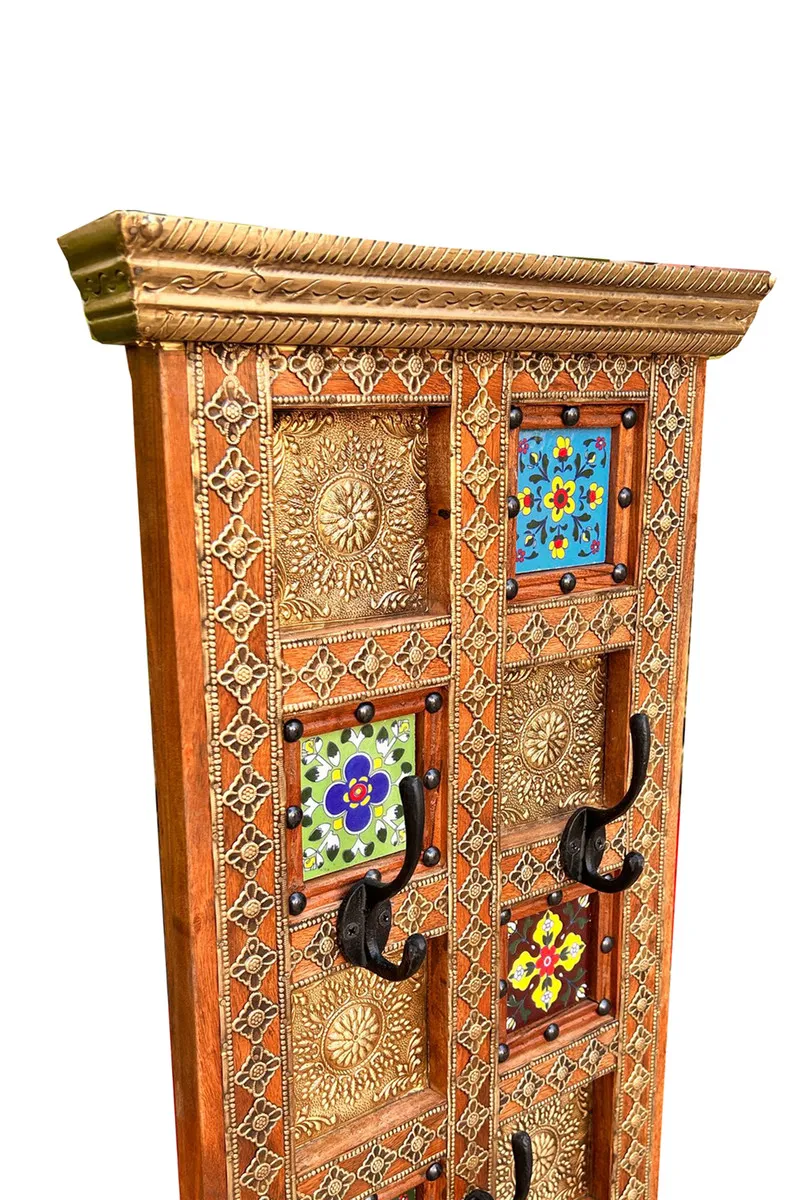 Drabužių kabykla CHITRU, 39x6x107 cm