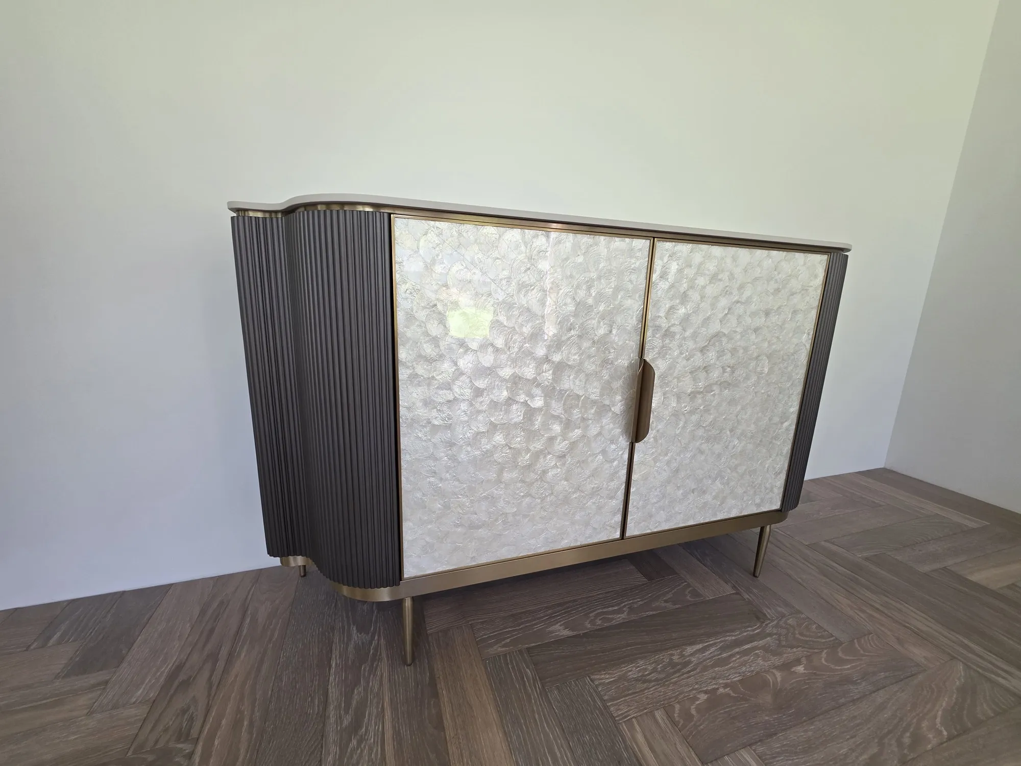 Spintelė STILI, tamsaus grafito, 150x40x88 cm